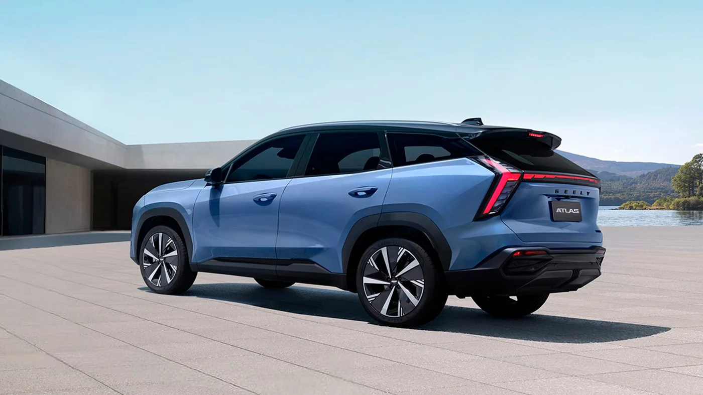 Geely Atlas фото 10 в Москве Geely Atlas фото 10 в Москве