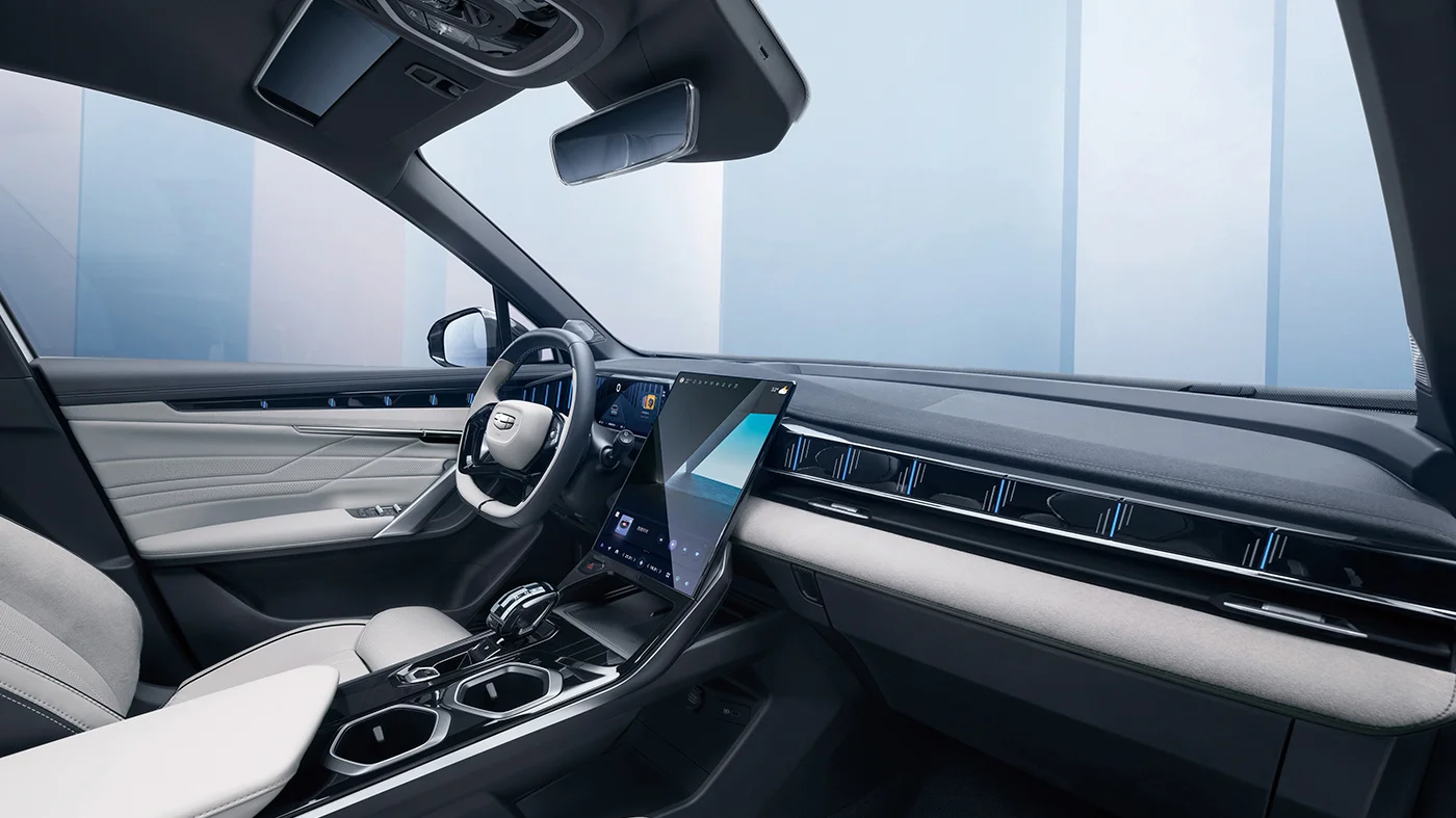 Geely Atlas фото 12 в Москве