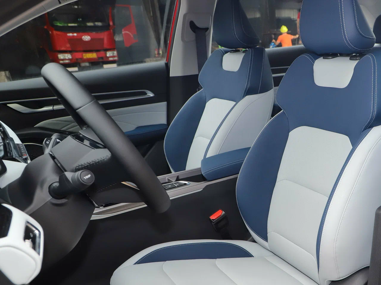 Geely Emgrand фото 8 в Москве