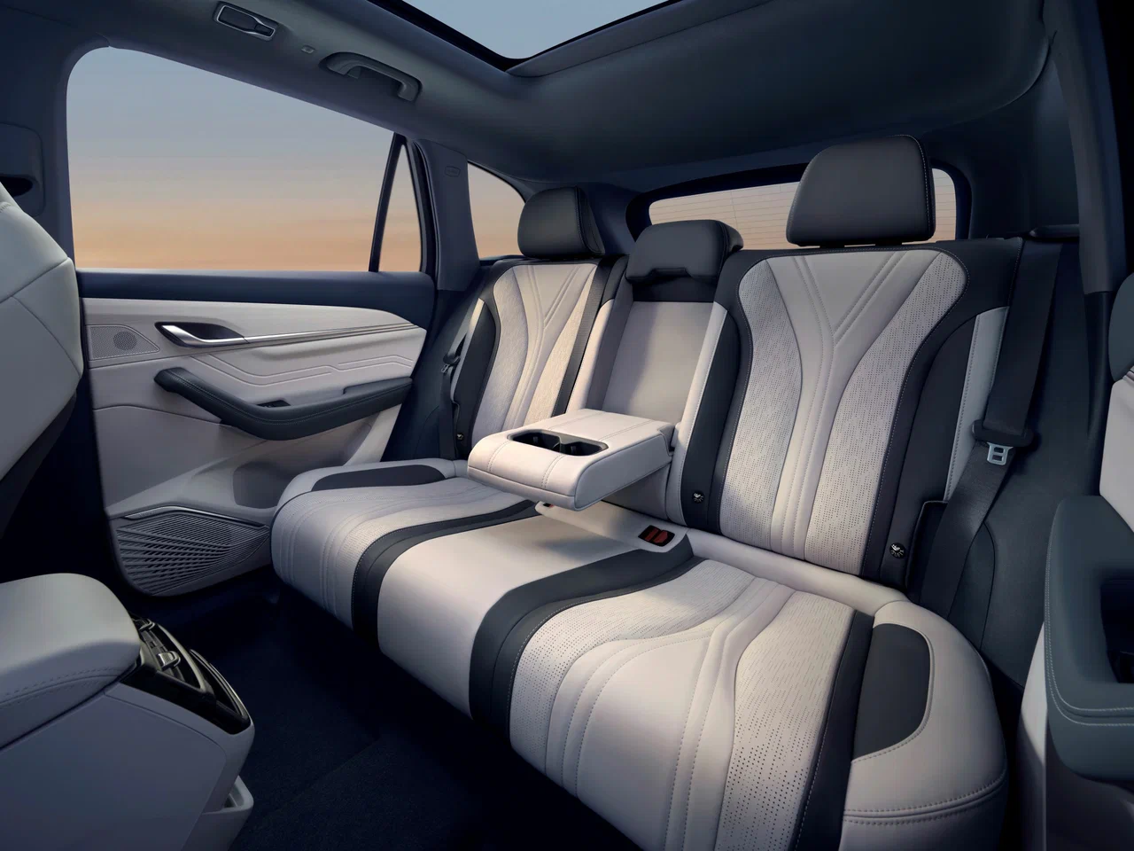 Geely Monjaro фото 12 в Москве