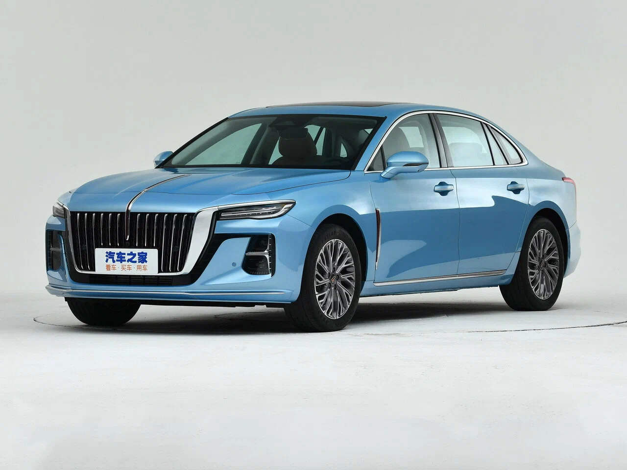 Hongqi H5 фото 8 в Москве