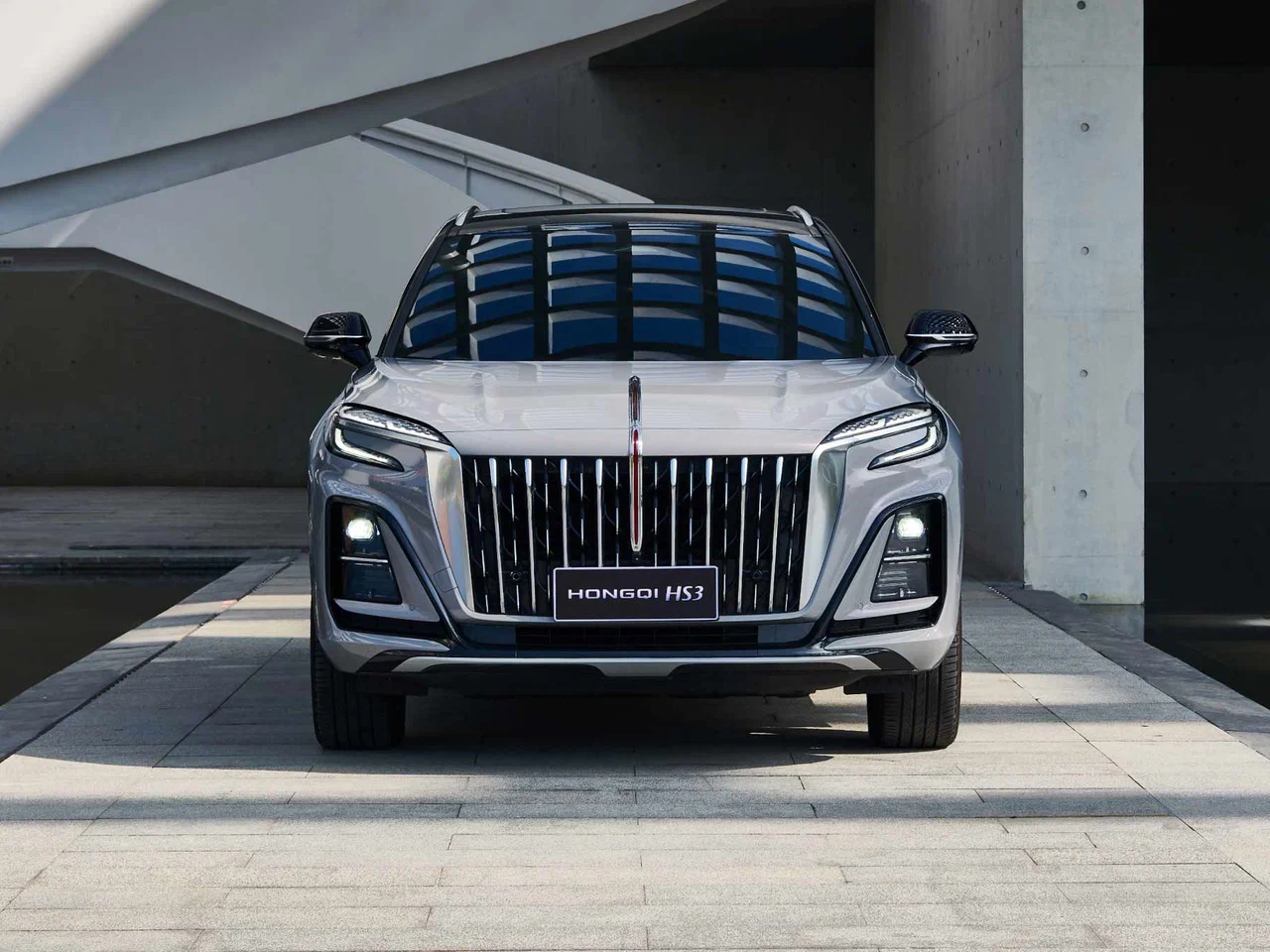 Hongqi HS3 фото 7 в Москве