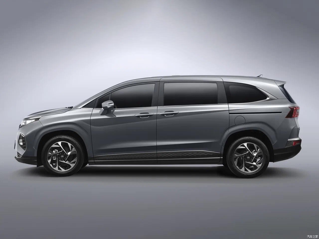 Hyundai Custin фото 6 в Москве