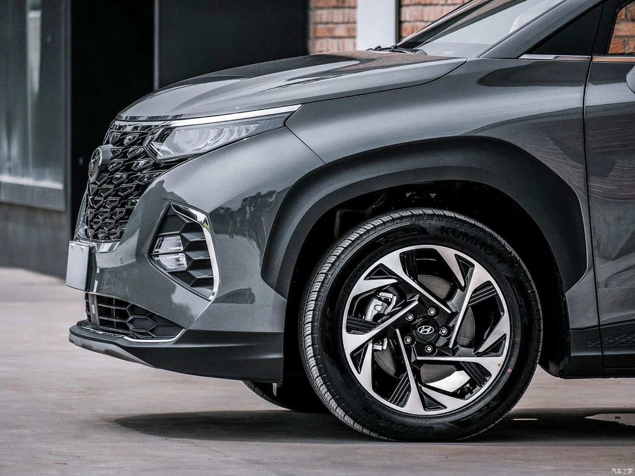 Hyundai Custin фото 11 в Ельце