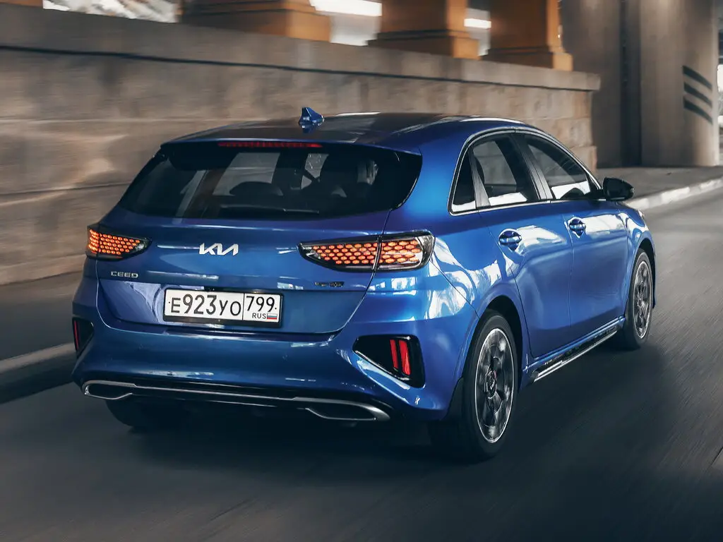KIA Ceed фото 12 в Москве