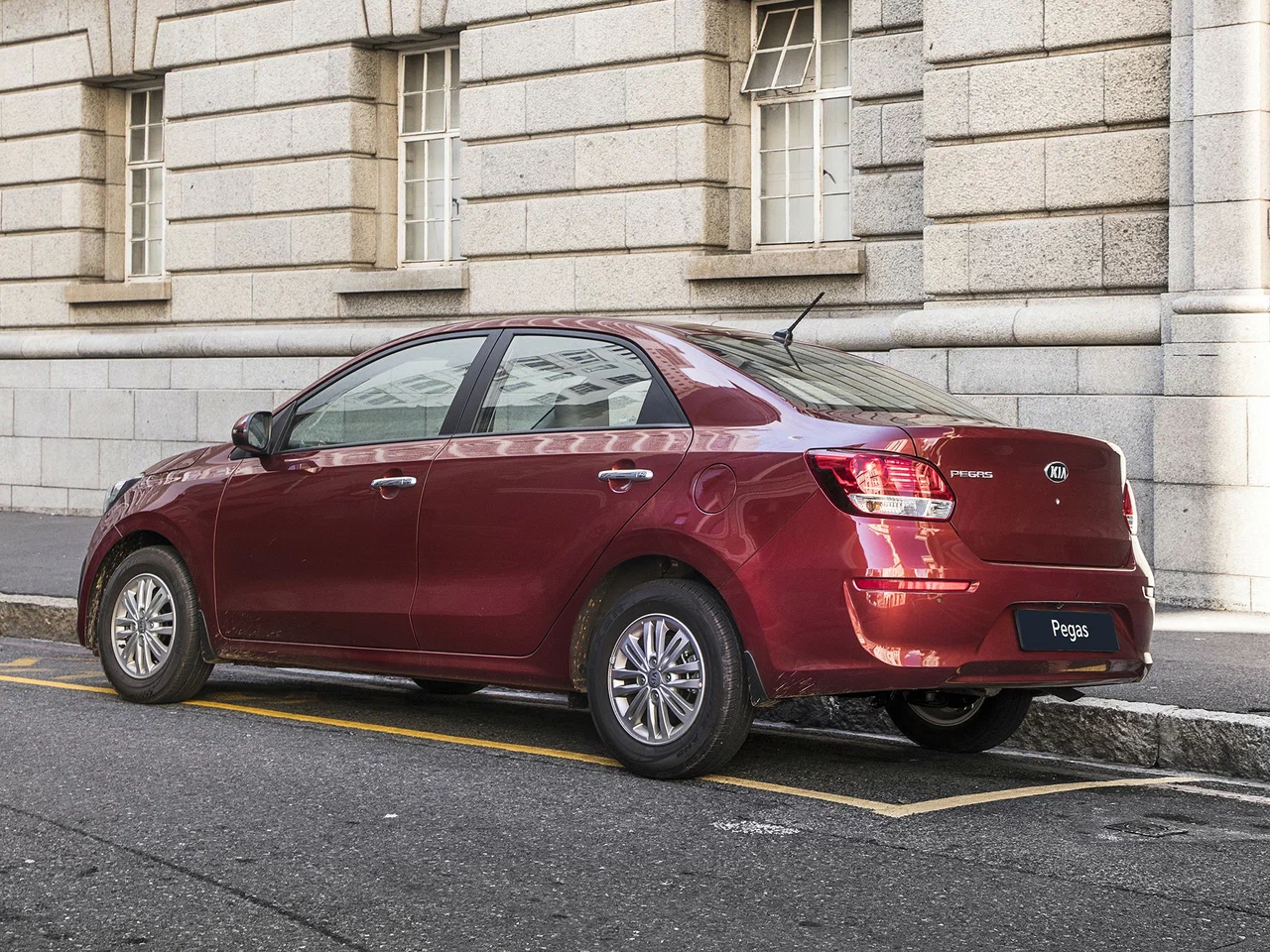 KIA Pegas фото 8 в Москве