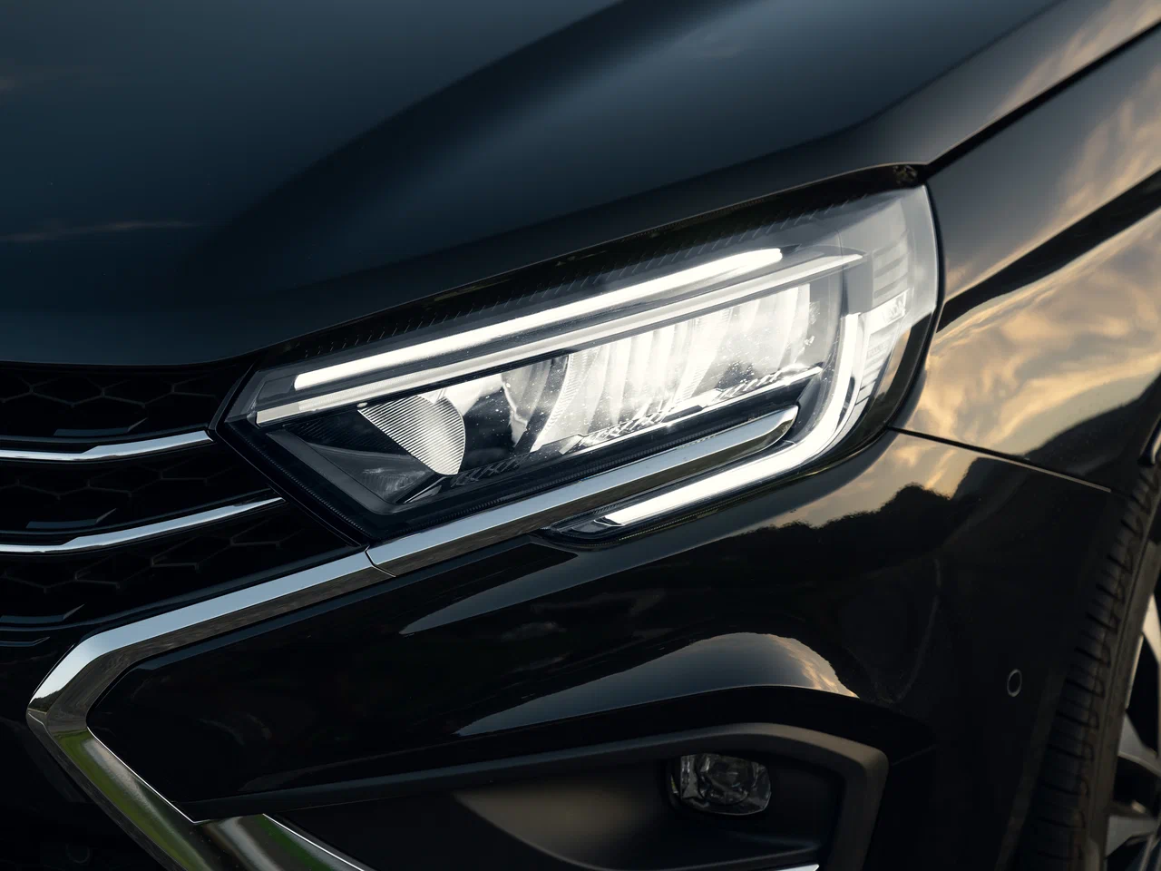 Lada Aura фото 9 в Москве Lada Aura фото 9 в Москве