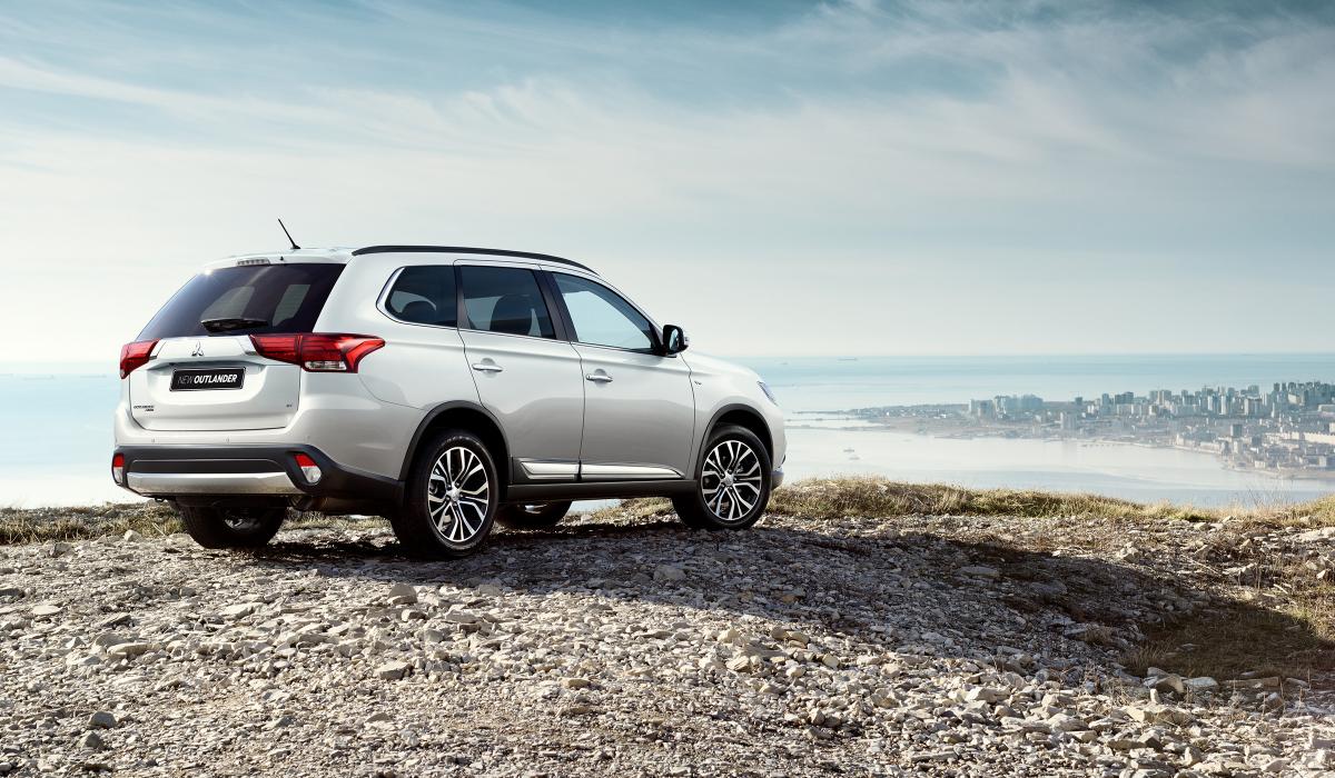 Mitsubishi Outlander фото 8 в Москве