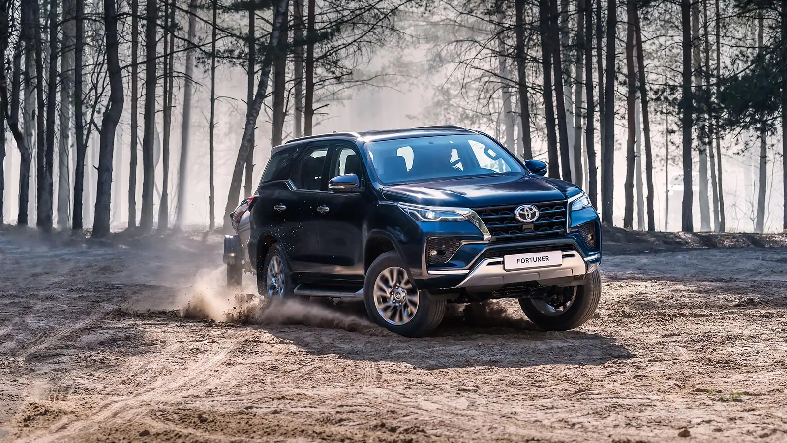 Toyota Fortuner фото 9 в Москве